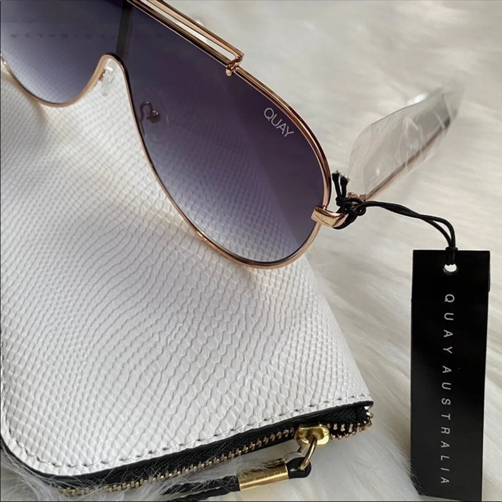 Quay Australia x JLo El Dinero Shades